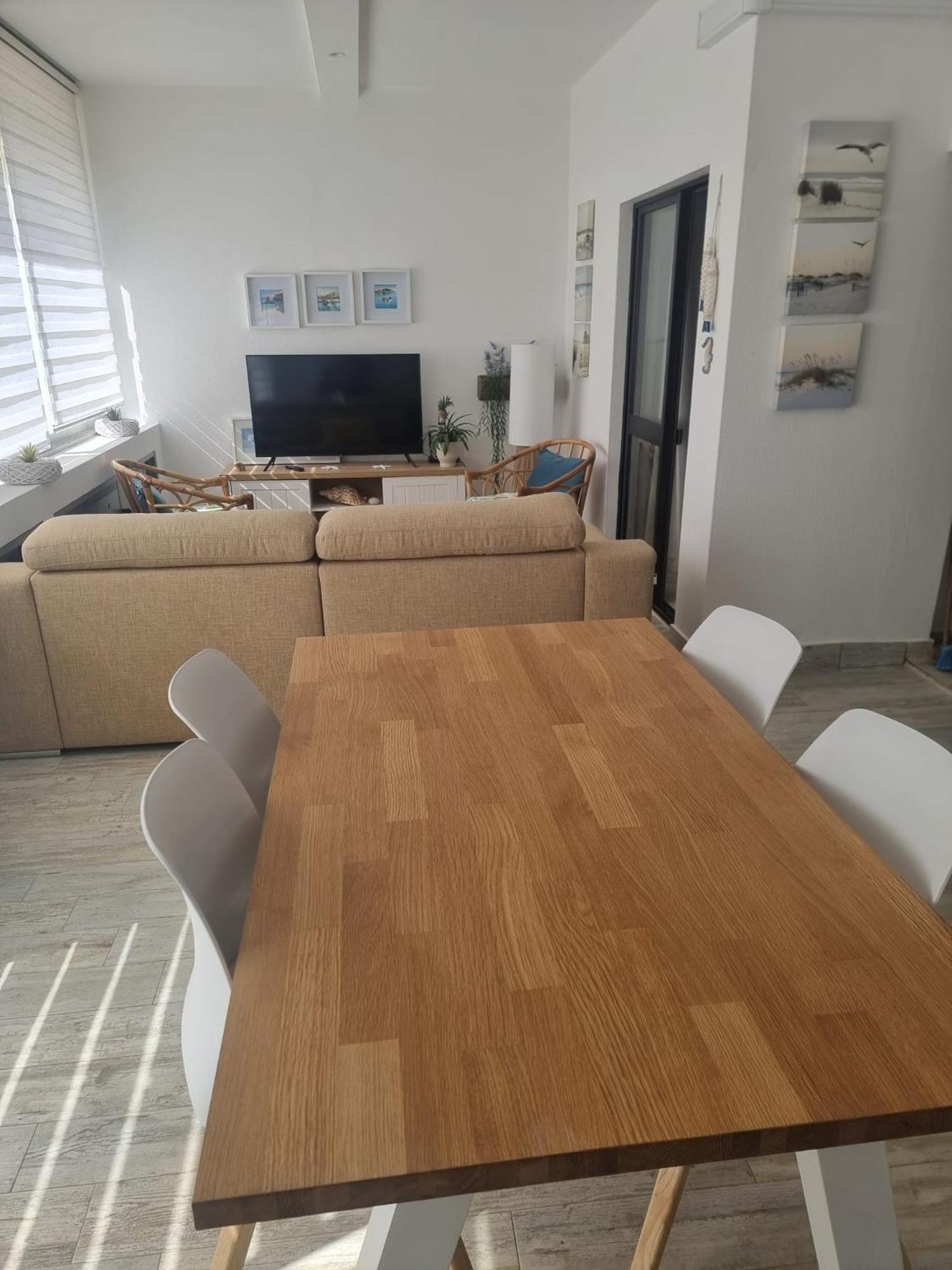 Salty Sandy Apartment